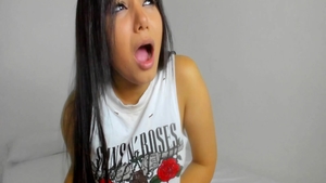 Bubble butt colombian girl ass fucked on live cam