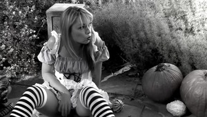 Kinky lesbo pussy rubbing