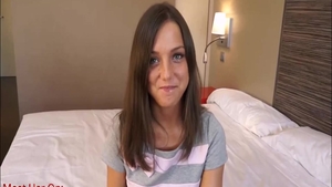 Masturbating porn between young banging Foxy Di
