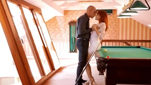 Big booty Amarna Miller handjob