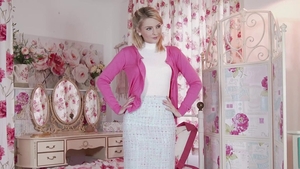 Loud sex starring hairy pussy girl Vanessa Scott