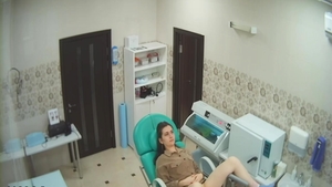 Got fucked hard in office with shaved doctor