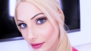 Hard nailining accompanied by alluring blonde haired