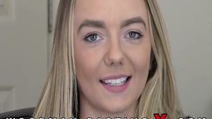 Amateur throat fucking at castings