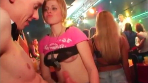 Winnie Helenka handjob 