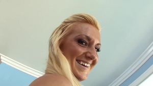 Sex alongside wild blonde babe