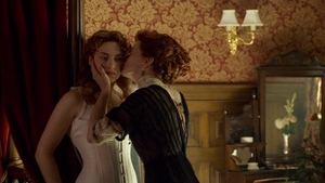 Celebrity does what shes told in HD