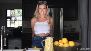 Big boobs blonde hair orgasm