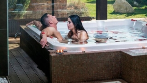 Joy Bear - Loren Minardi kissing porn