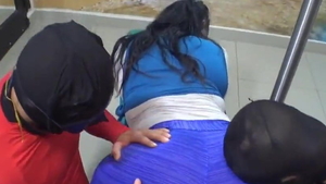 Bubble butt super sexy latina girl in the leggings threesome