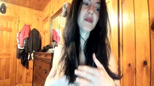 Wild & huge tits chick in her lingerie homemade blowjob cum