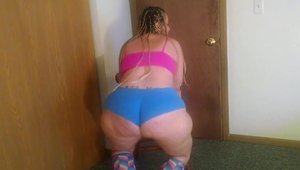 Big butt stepmom sucks dick and fucks