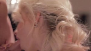 Fellucia Blow: Blonde babe Mia Magma agrees to pussy sex in HD