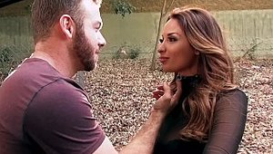 Monster Curves - Badass mature Anissa Kate in HD